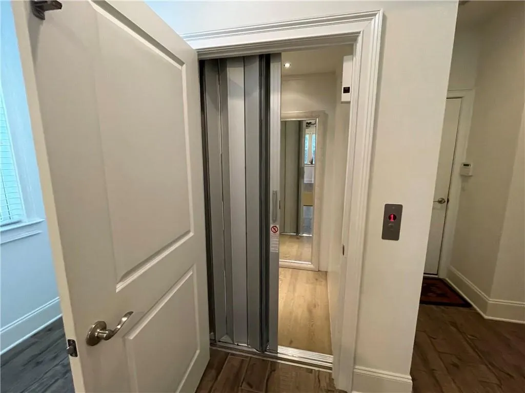 ELEVATOR