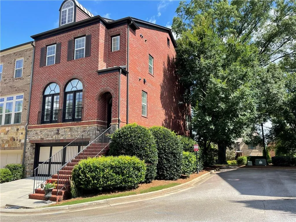 1634 Canopy Chase Ne, Brookhaven, Georgia 30319, 3 Bedrooms Bedrooms, ,3 BathroomsBathrooms,Residential,For Sale,1634 Canopy Chase Ne,7621520