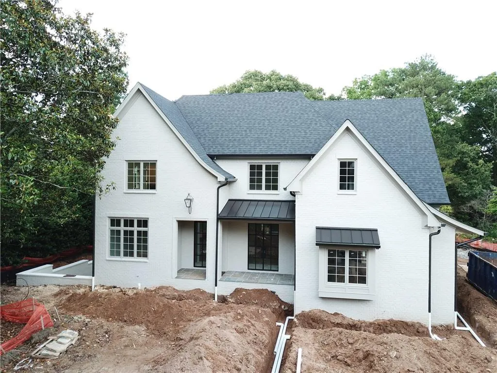 5995 Riverwood Drive, Atlanta, Georgia 30328, 5 Bedrooms Bedrooms, ,5 BathroomsBathrooms,Residential,Sold,5995 Riverwood Drive,6729704