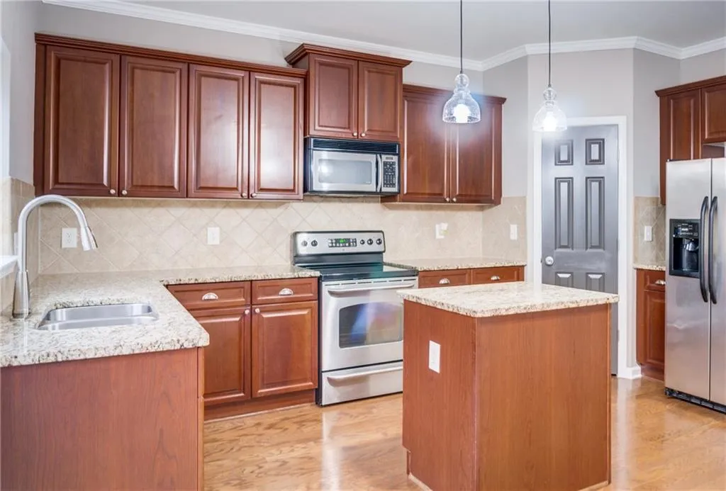 1372 Liberty Parkway Nw Unit 1372, Atlanta, Georgia 30318, 3 Bedrooms Bedrooms, ,3 BathroomsBathrooms,Residential,Sold,1372 Liberty Parkway Nw Unit 1372,5817771