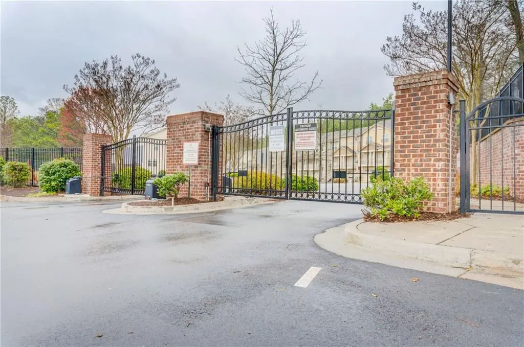 1372 Liberty Parkway Nw Unit 1372, Atlanta, Georgia 30318, 3 Bedrooms Bedrooms, ,3 BathroomsBathrooms,Residential,Sold,1372 Liberty Parkway Nw Unit 1372,5817771