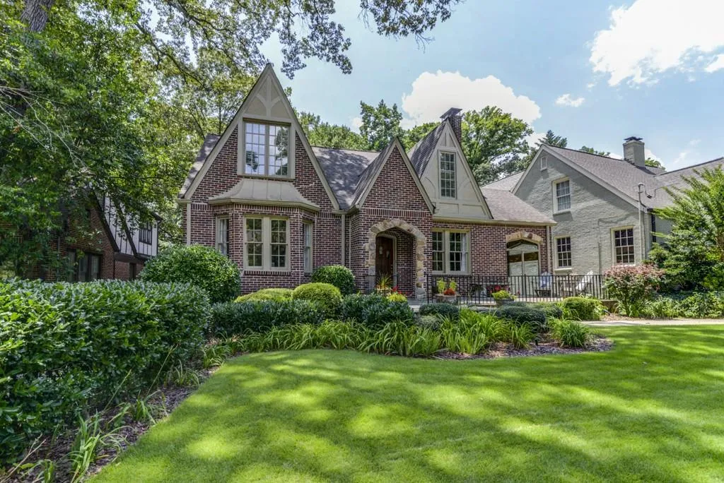 1724 North Pelham Road, Atlanta, Georgia 30324, 5 Bedrooms Bedrooms, ,4 BathroomsBathrooms,Residential,Sold,1724 North Pelham Road,5883785