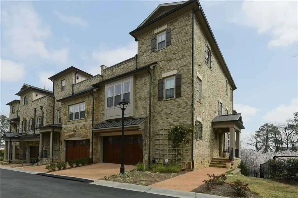 2714 Paces Lookout Way Se, Atlanta, Georgia 30339, 4 Bedrooms Bedrooms, ,4 BathroomsBathrooms,Residential,Sold,2714 Paces Lookout Way Se,5983643