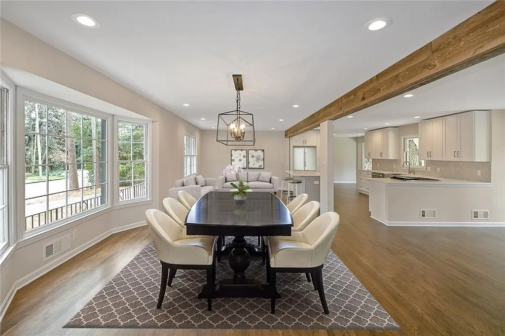 460 Grenock Circle, Sandy Springs, Georgia 30328, 4 Bedrooms Bedrooms, ,3 BathroomsBathrooms,Residential,Sold,460 Grenock Circle,6693009