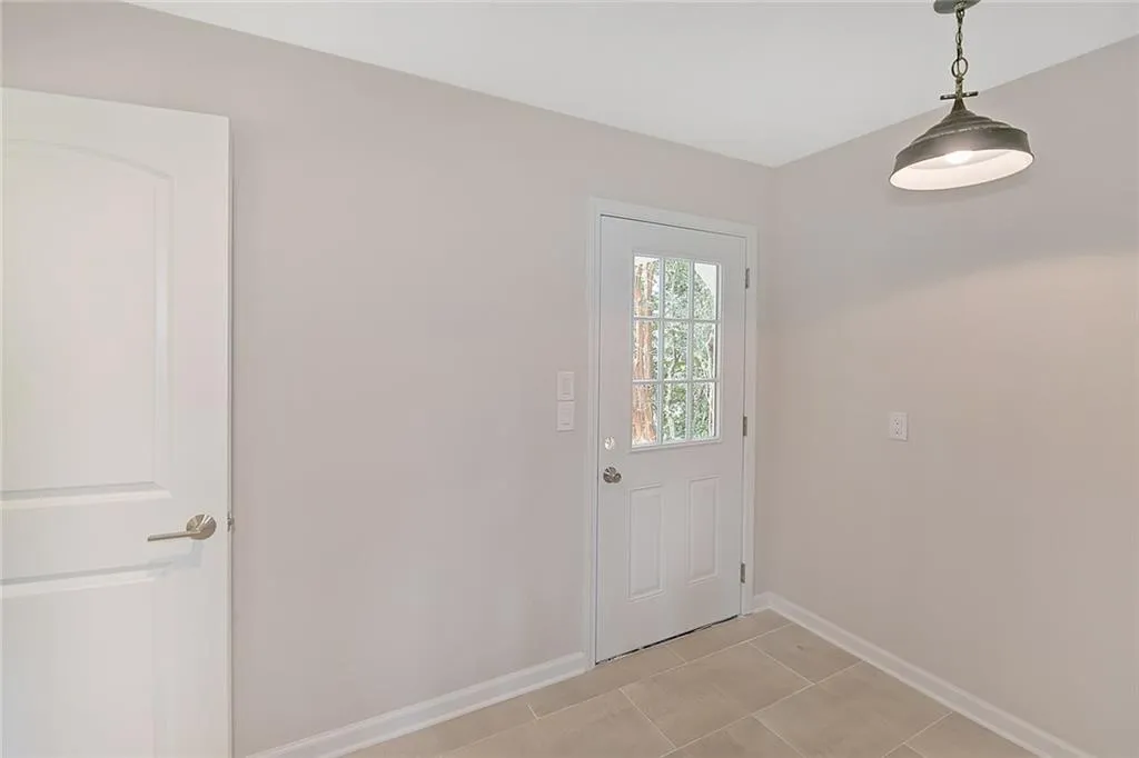 460 Grenock Circle, Sandy Springs, Georgia 30328, 4 Bedrooms Bedrooms, ,3 BathroomsBathrooms,Residential,Sold,460 Grenock Circle,6693009