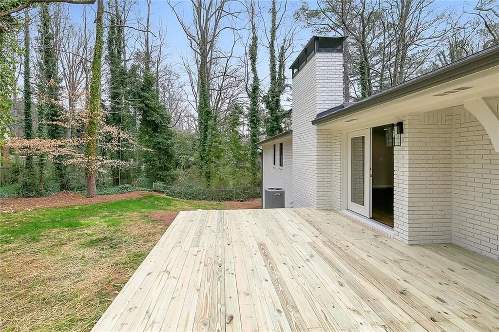 460 Grenock Circle, Sandy Springs, Georgia 30328, 4 Bedrooms Bedrooms, ,3 BathroomsBathrooms,Residential,Sold,460 Grenock Circle,6693009