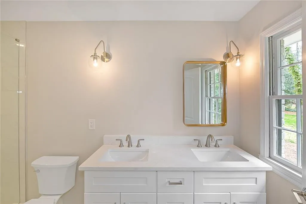 460 Grenock Circle, Sandy Springs, Georgia 30328, 4 Bedrooms Bedrooms, ,3 BathroomsBathrooms,Residential,Sold,460 Grenock Circle,6693009