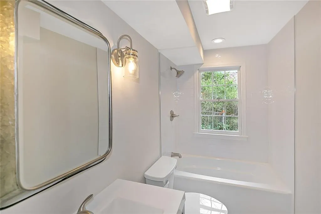 460 Grenock Circle, Sandy Springs, Georgia 30328, 4 Bedrooms Bedrooms, ,3 BathroomsBathrooms,Residential,Sold,460 Grenock Circle,6693009