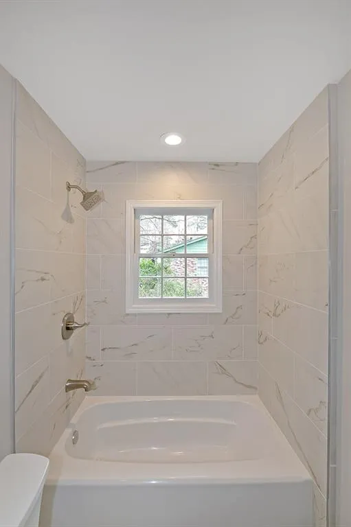460 Grenock Circle, Sandy Springs, Georgia 30328, 4 Bedrooms Bedrooms, ,3 BathroomsBathrooms,Residential,Sold,460 Grenock Circle,6693009
