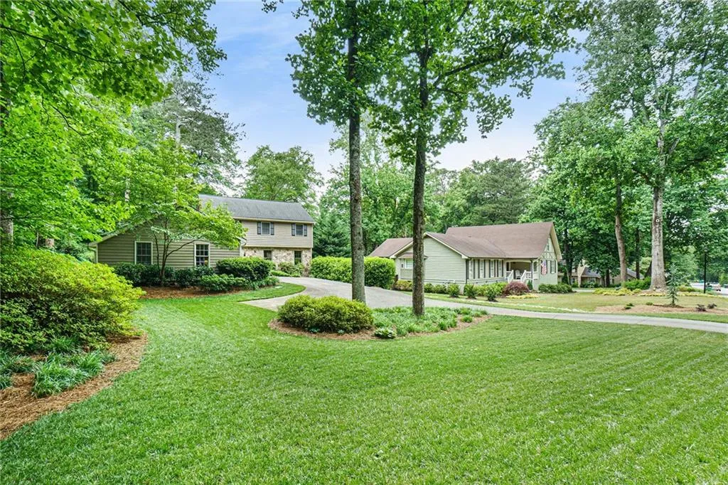 7405 Princeton Trace, Sandy Springs, Georgia 30328, 4 Bedrooms Bedrooms, ,3 BathroomsBathrooms,Residential,Sold,7405 Princeton Trace,7058227