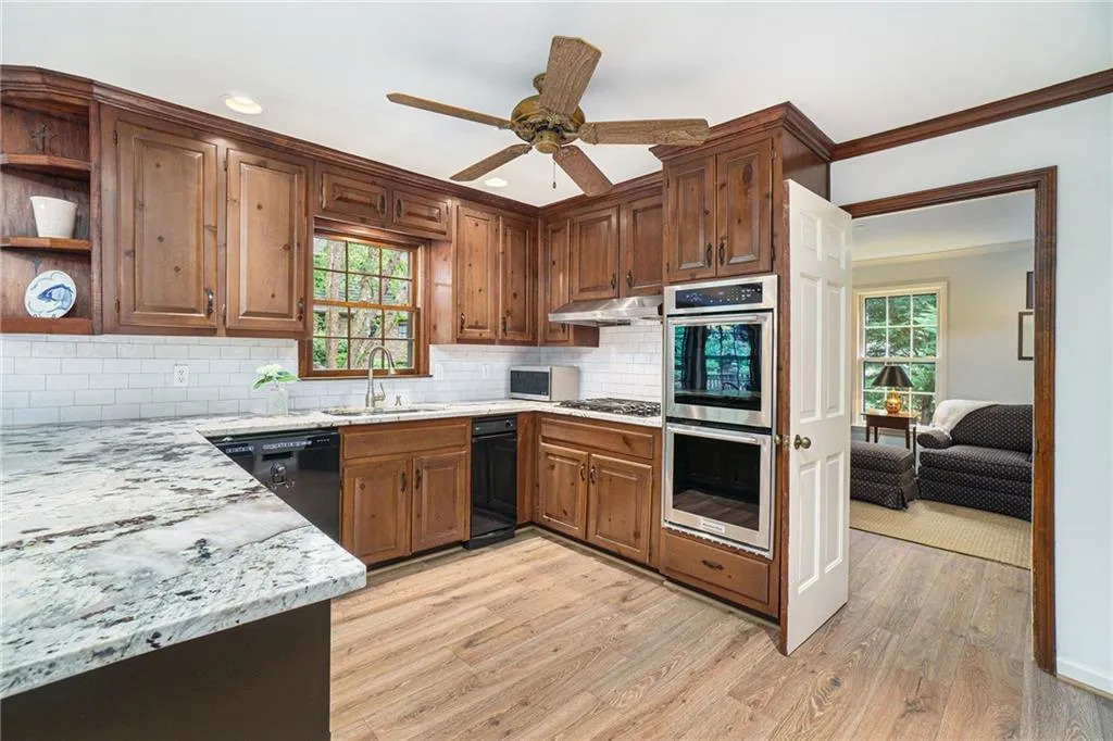 7405 Princeton Trace, Sandy Springs, Georgia 30328, 4 Bedrooms Bedrooms, ,3 BathroomsBathrooms,Residential,Sold,7405 Princeton Trace,7058227