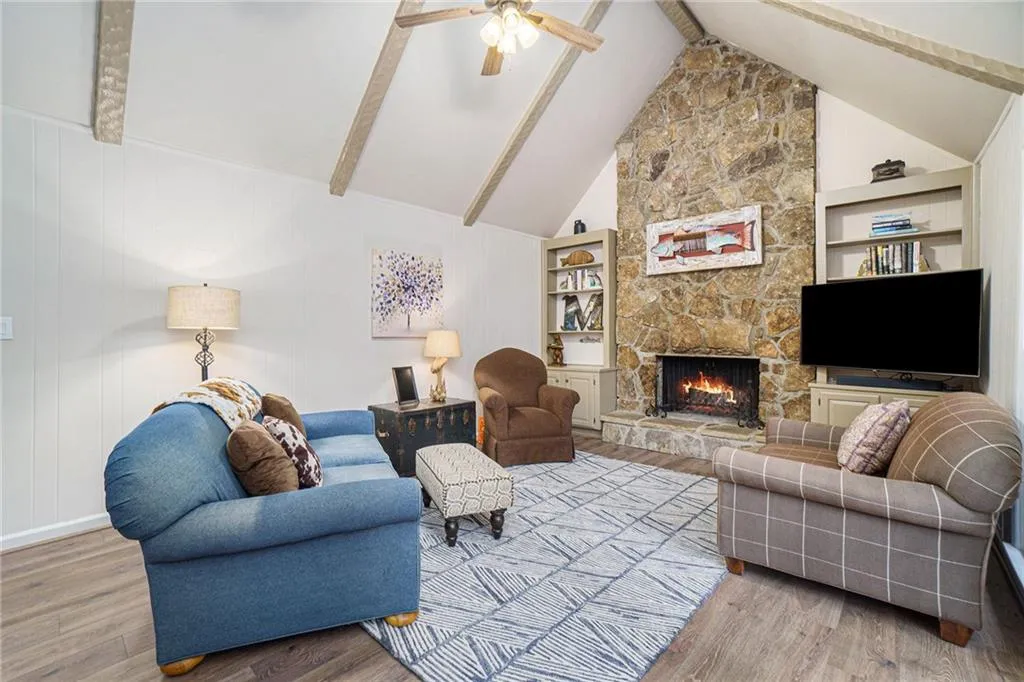 7405 Princeton Trace, Sandy Springs, Georgia 30328, 4 Bedrooms Bedrooms, ,3 BathroomsBathrooms,Residential,Sold,7405 Princeton Trace,7058227