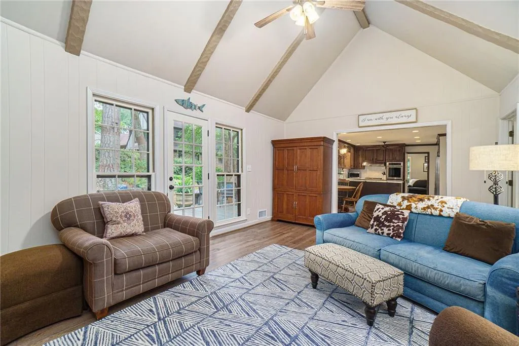 7405 Princeton Trace, Sandy Springs, Georgia 30328, 4 Bedrooms Bedrooms, ,3 BathroomsBathrooms,Residential,Sold,7405 Princeton Trace,7058227