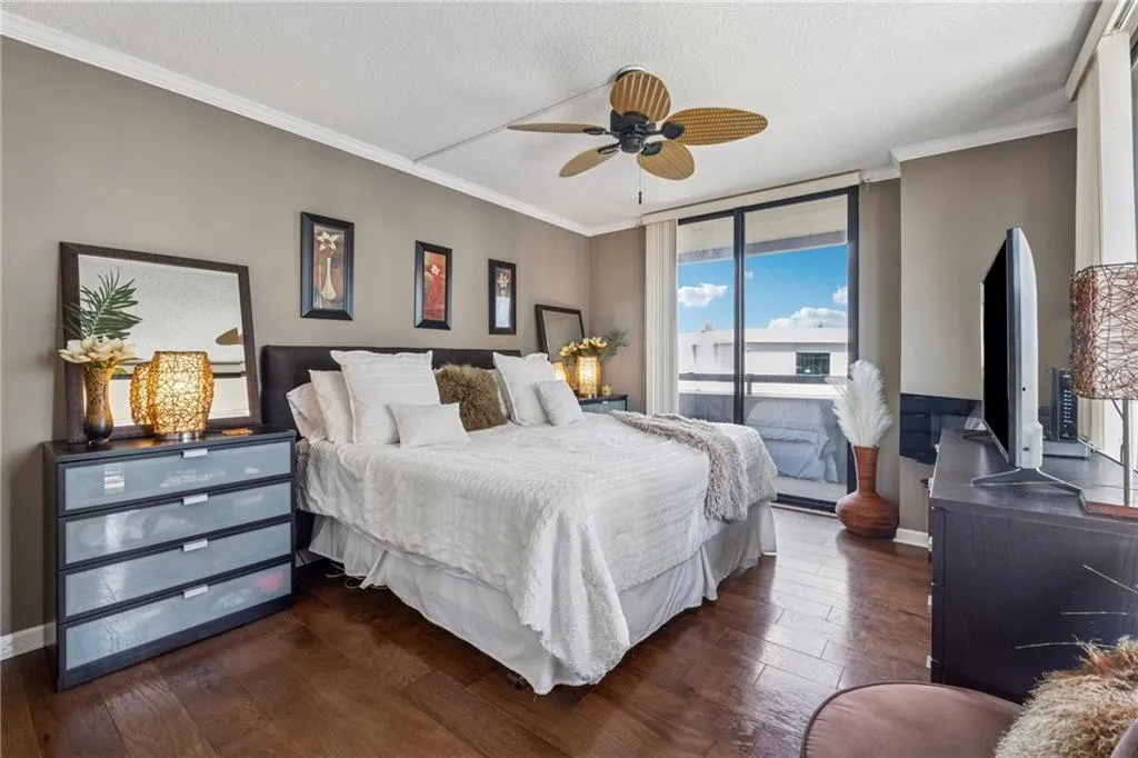 3481 Lakeside Drive Ne Unit 1103, Atlanta, Georgia 30326, 2 Bedrooms Bedrooms, ,2 BathroomsBathrooms,Residential,For Sale,3481 Lakeside Drive Ne Unit 1103,7580238