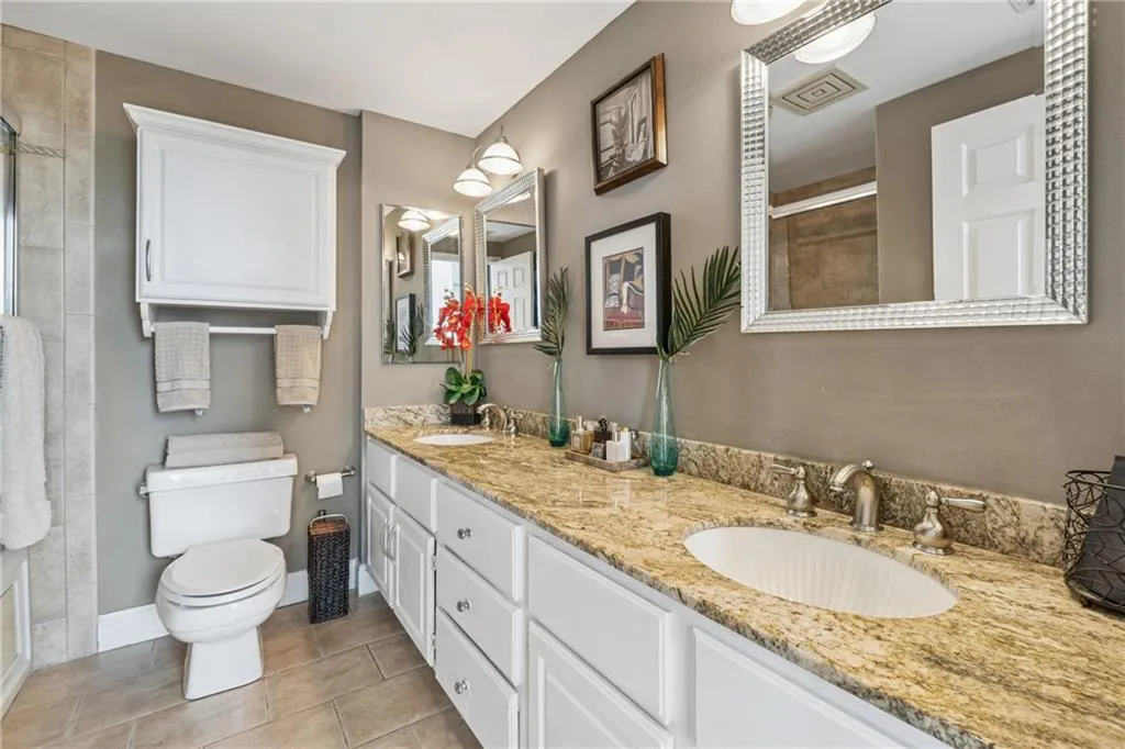 3481 Lakeside Drive Ne Unit 1103, Atlanta, Georgia 30326, 2 Bedrooms Bedrooms, ,2 BathroomsBathrooms,Residential,For Sale,3481 Lakeside Drive Ne Unit 1103,7580238