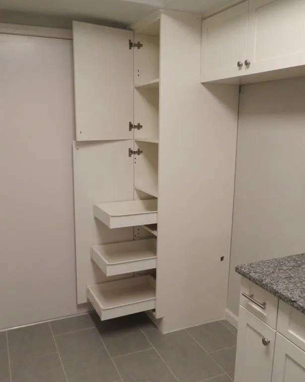 6851 Roswell Road Unit F26, Sandy Springs, Georgia 30328, 2 Bedrooms Bedrooms, ,2 BathroomsBathrooms,Residential,Sold,6851 Roswell Road Unit F26,5664445