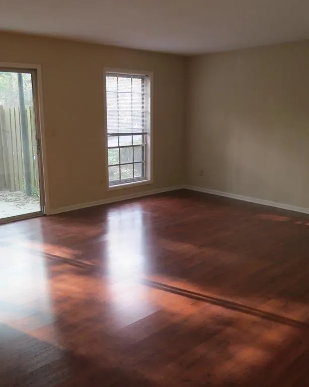 6851 Roswell Road Unit F26, Sandy Springs, Georgia 30328, 2 Bedrooms Bedrooms, ,2 BathroomsBathrooms,Residential,Sold,6851 Roswell Road Unit F26,5664445