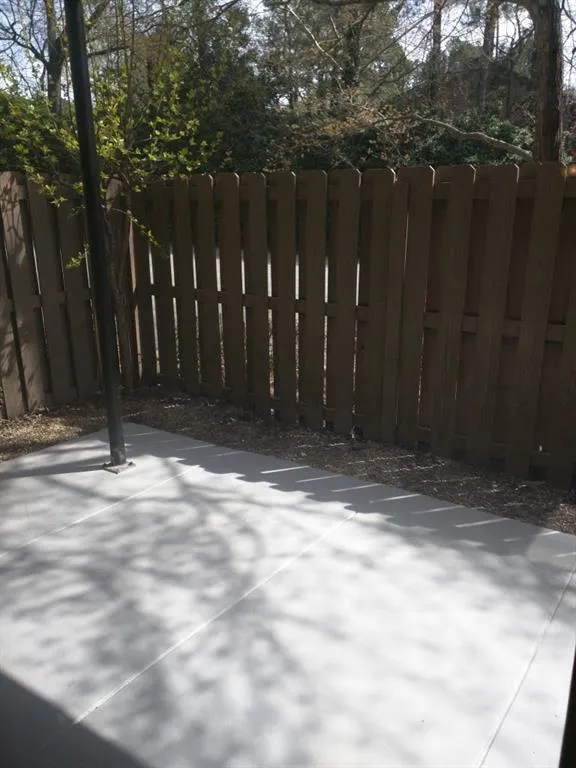 6851 Roswell Road Unit F26, Sandy Springs, Georgia 30328, 2 Bedrooms Bedrooms, ,2 BathroomsBathrooms,Residential,Sold,6851 Roswell Road Unit F26,5664445