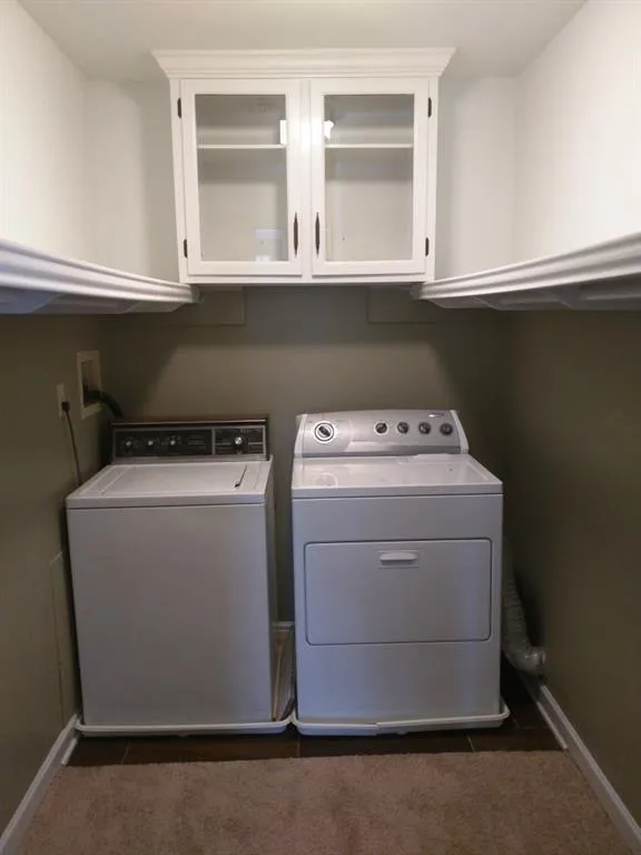 6851 Roswell Road Unit F26, Sandy Springs, Georgia 30328, 2 Bedrooms Bedrooms, ,2 BathroomsBathrooms,Residential,Sold,6851 Roswell Road Unit F26,5664445