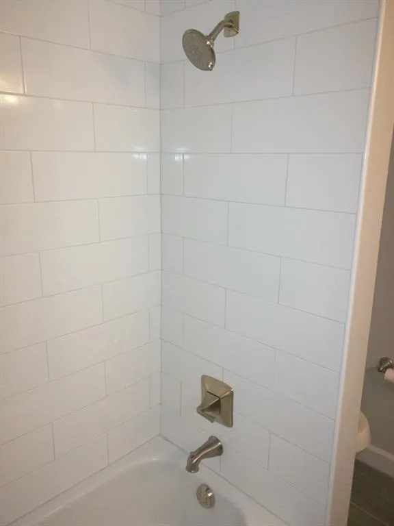 6851 Roswell Road Unit F26, Sandy Springs, Georgia 30328, 2 Bedrooms Bedrooms, ,2 BathroomsBathrooms,Residential,Sold,6851 Roswell Road Unit F26,5664445