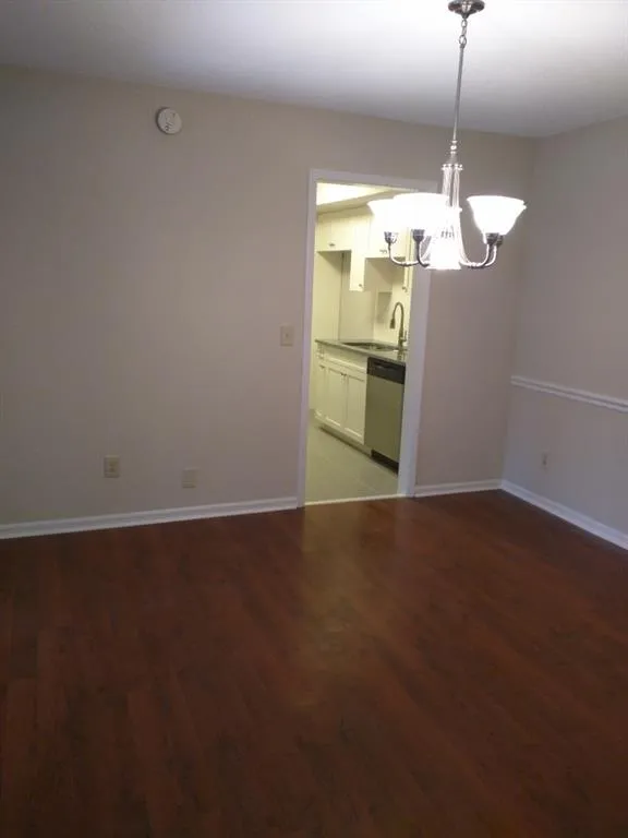 6851 Roswell Road Unit F26, Sandy Springs, Georgia 30328, 2 Bedrooms Bedrooms, ,2 BathroomsBathrooms,Residential,Sold,6851 Roswell Road Unit F26,5664445