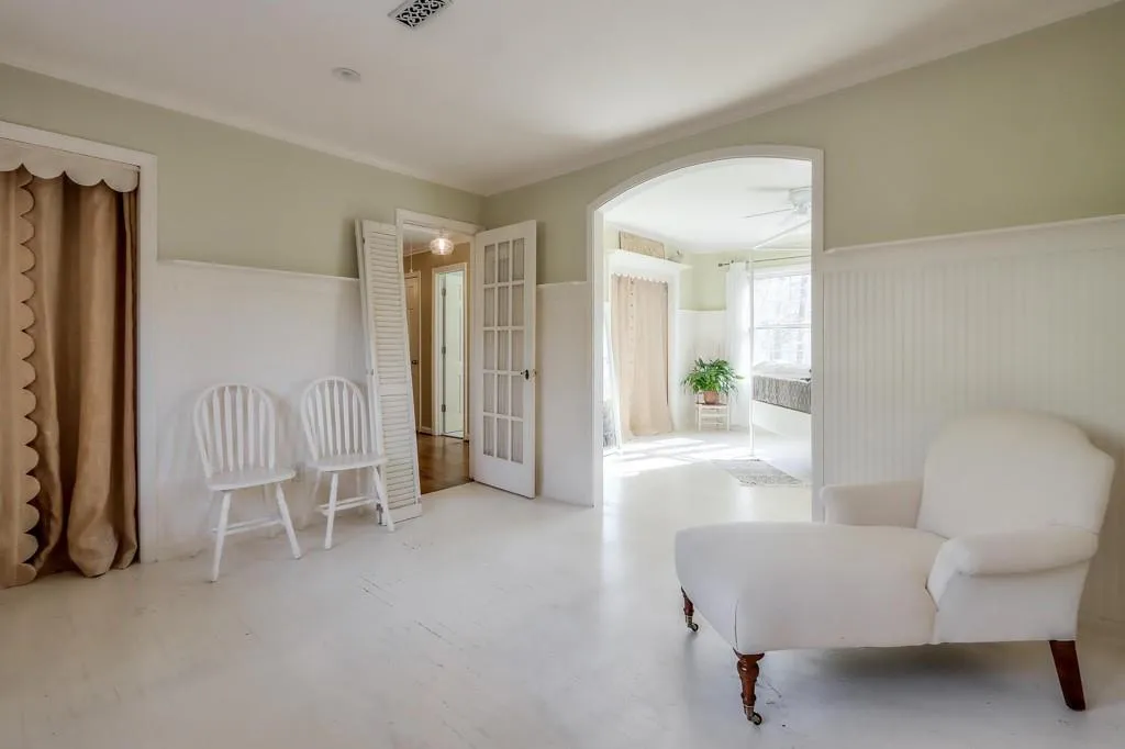 345 W Spalding Drive, Sandy Springs, Georgia 30328, 4 Bedrooms Bedrooms, ,2 BathroomsBathrooms,Residential,Sold,345 W Spalding Drive,6994643