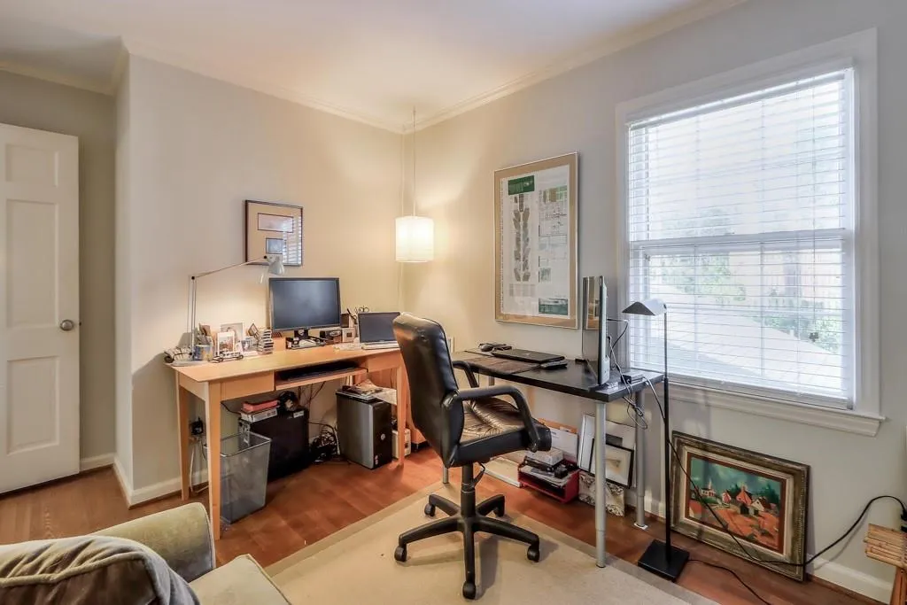 345 W Spalding Drive, Sandy Springs, Georgia 30328, 4 Bedrooms Bedrooms, ,2 BathroomsBathrooms,Residential,Sold,345 W Spalding Drive,6994643