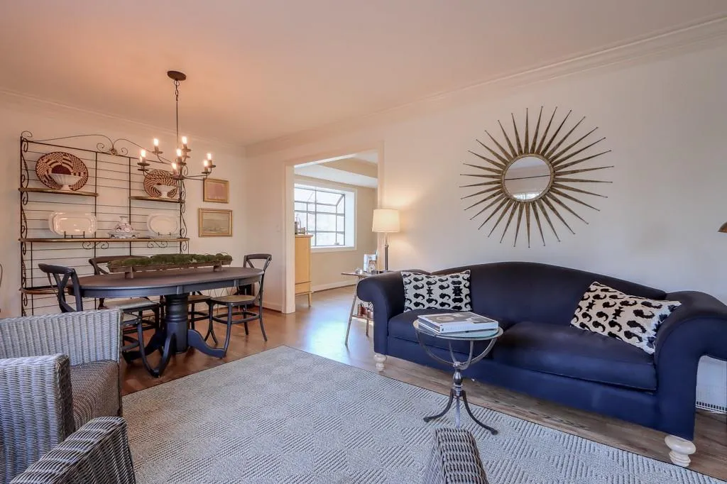 345 W Spalding Drive, Sandy Springs, Georgia 30328, 4 Bedrooms Bedrooms, ,2 BathroomsBathrooms,Residential,Sold,345 W Spalding Drive,6994643