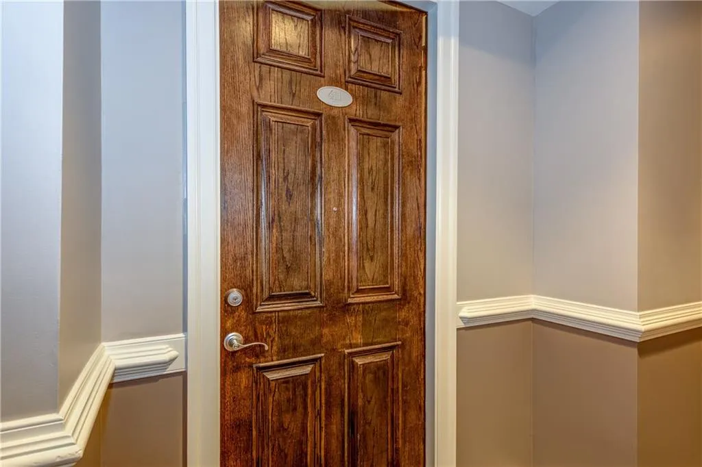 560 Dutch Valley Road Ne Unit 411, Atlanta, Georgia 30324, 1 Bedroom Bedrooms, ,1 BathroomBathrooms,Residential,Sold,560 Dutch Valley Road Ne Unit 411,6028031