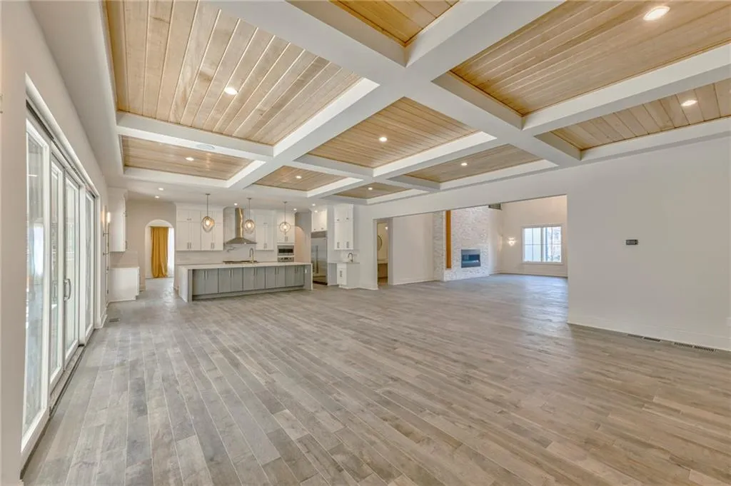 1105 Curry Drive, Sandy Springs, Georgia 30342, 7 Bedrooms Bedrooms, ,7 BathroomsBathrooms,Residential,Sold,1105 Curry Drive,7169635