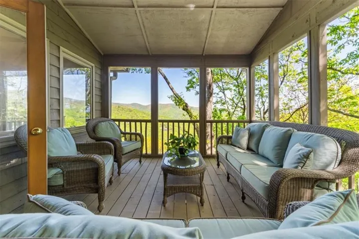 117 Falcon Heights Lane, Big Canoe, Georgia 30134