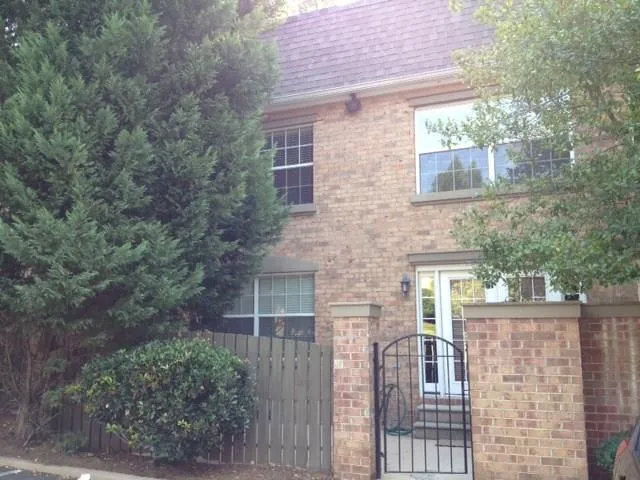 6980 Roswell Road Ne Unit A2, Atlanta, Georgia 30328, 3 Bedrooms Bedrooms, ,2 BathroomsBathrooms,Residential,Sold,6980 Roswell Road Ne Unit A2,5906132