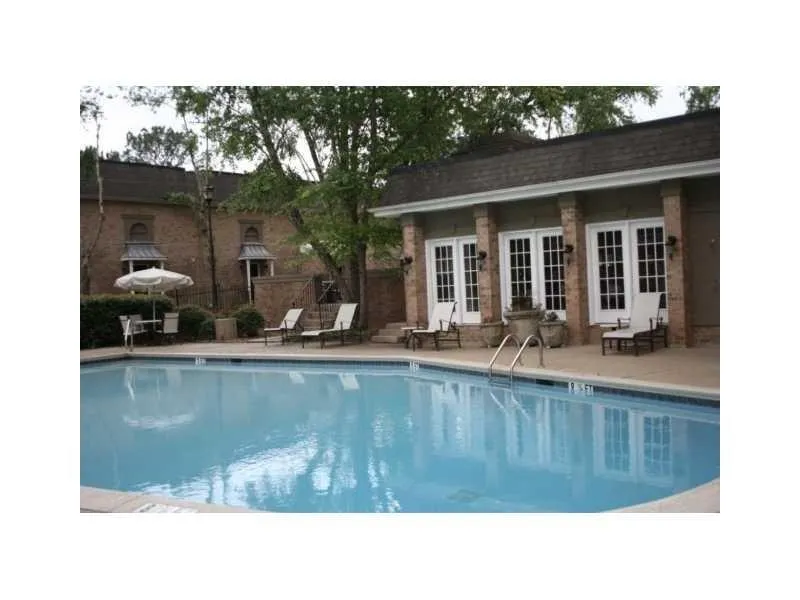 6980 Roswell Road Ne Unit A2, Atlanta, Georgia 30328, 3 Bedrooms Bedrooms, ,2 BathroomsBathrooms,Residential,Sold,6980 Roswell Road Ne Unit A2,5906132