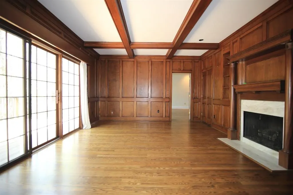 300 Skyridge Drive, Sandy Springs, Georgia 30350, 4 Bedrooms Bedrooms, ,3 BathroomsBathrooms,Residential,Sold,300 Skyridge Drive,5982151
