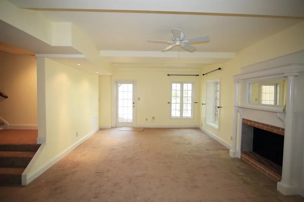 300 Skyridge Drive, Sandy Springs, Georgia 30350, 4 Bedrooms Bedrooms, ,3 BathroomsBathrooms,Residential,Sold,300 Skyridge Drive,5982151