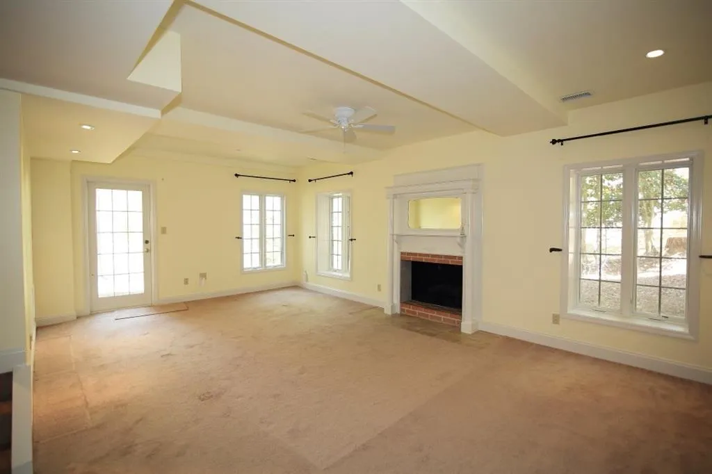 300 Skyridge Drive, Sandy Springs, Georgia 30350, 4 Bedrooms Bedrooms, ,3 BathroomsBathrooms,Residential,Sold,300 Skyridge Drive,5982151