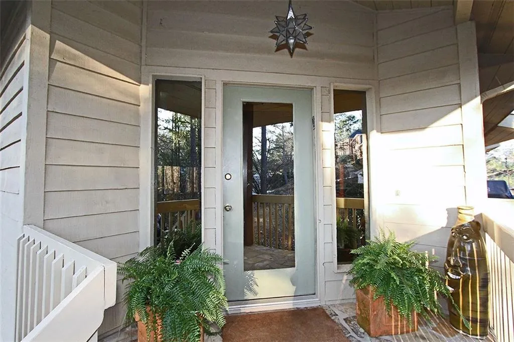 225 Marsh Glen Point, Atlanta, Georgia 30328, 3 Bedrooms Bedrooms, ,3 BathroomsBathrooms,Residential,Sold,225 Marsh Glen Point,5647003