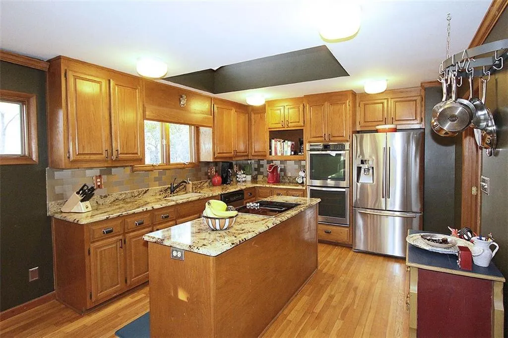 225 Marsh Glen Point, Atlanta, Georgia 30328, 3 Bedrooms Bedrooms, ,3 BathroomsBathrooms,Residential,Sold,225 Marsh Glen Point,5647003