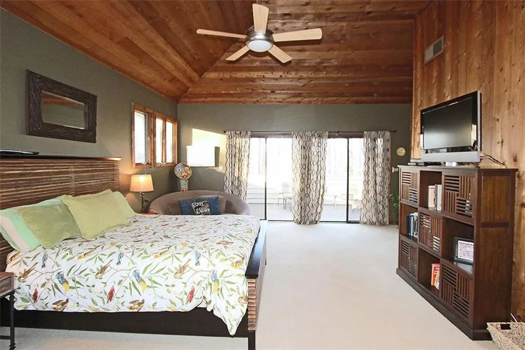 225 Marsh Glen Point, Atlanta, Georgia 30328, 3 Bedrooms Bedrooms, ,3 BathroomsBathrooms,Residential,Sold,225 Marsh Glen Point,5647003