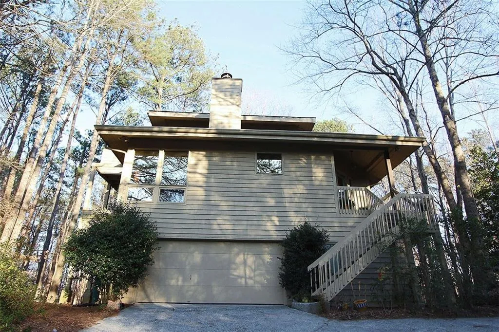 225 Marsh Glen Point, Atlanta, Georgia 30328, 3 Bedrooms Bedrooms, ,3 BathroomsBathrooms,Residential,Sold,225 Marsh Glen Point,5647003