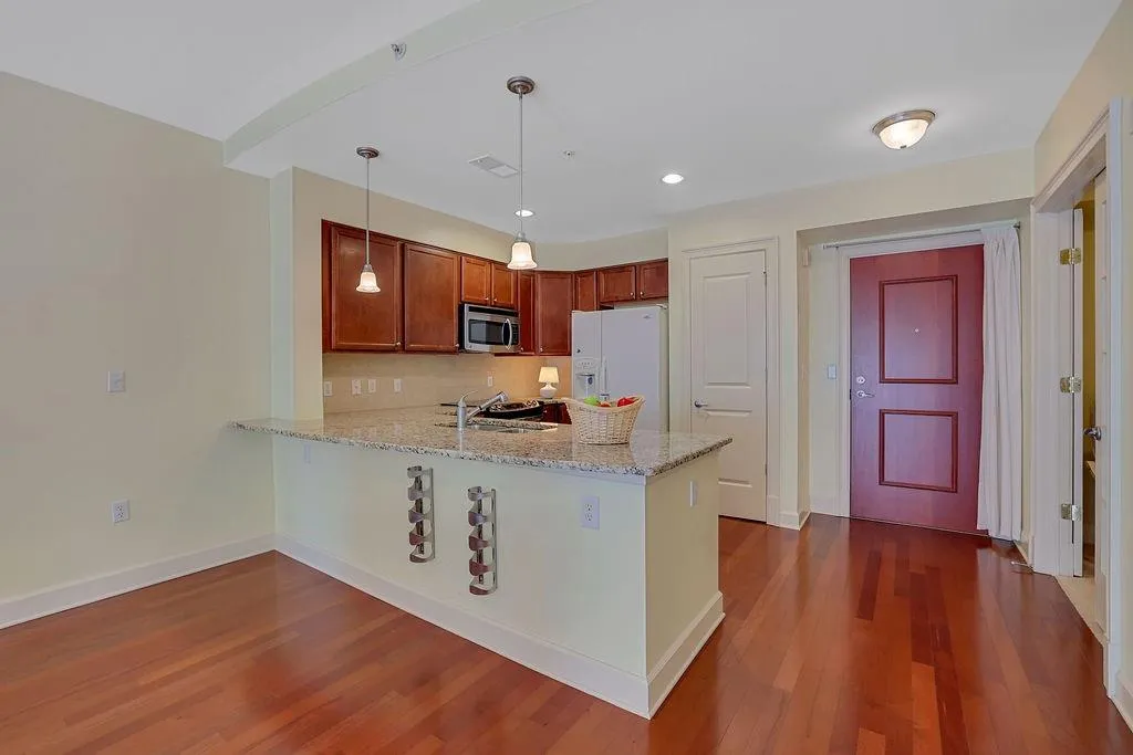 200 River Vista Drive Unit 637, Atlanta, Georgia 30339, 1 Bedroom Bedrooms, ,1 BathroomBathrooms,Residential,Sold,200 River Vista Drive Unit 637,7126322