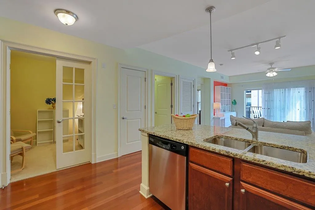 200 River Vista Drive Unit 637, Atlanta, Georgia 30339, 1 Bedroom Bedrooms, ,1 BathroomBathrooms,Residential,Sold,200 River Vista Drive Unit 637,7126322
