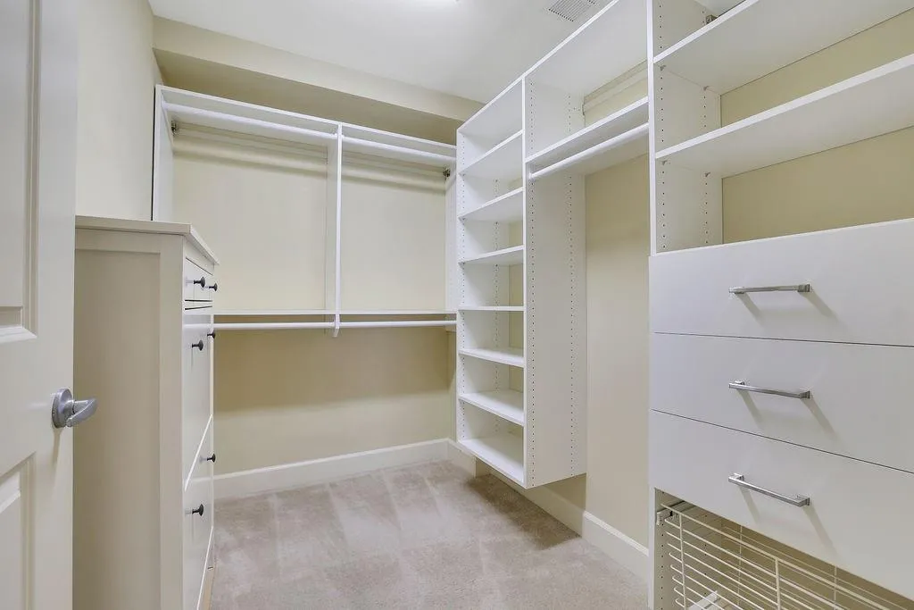 200 River Vista Drive Unit 637, Atlanta, Georgia 30339, 1 Bedroom Bedrooms, ,1 BathroomBathrooms,Residential,Sold,200 River Vista Drive Unit 637,7126322