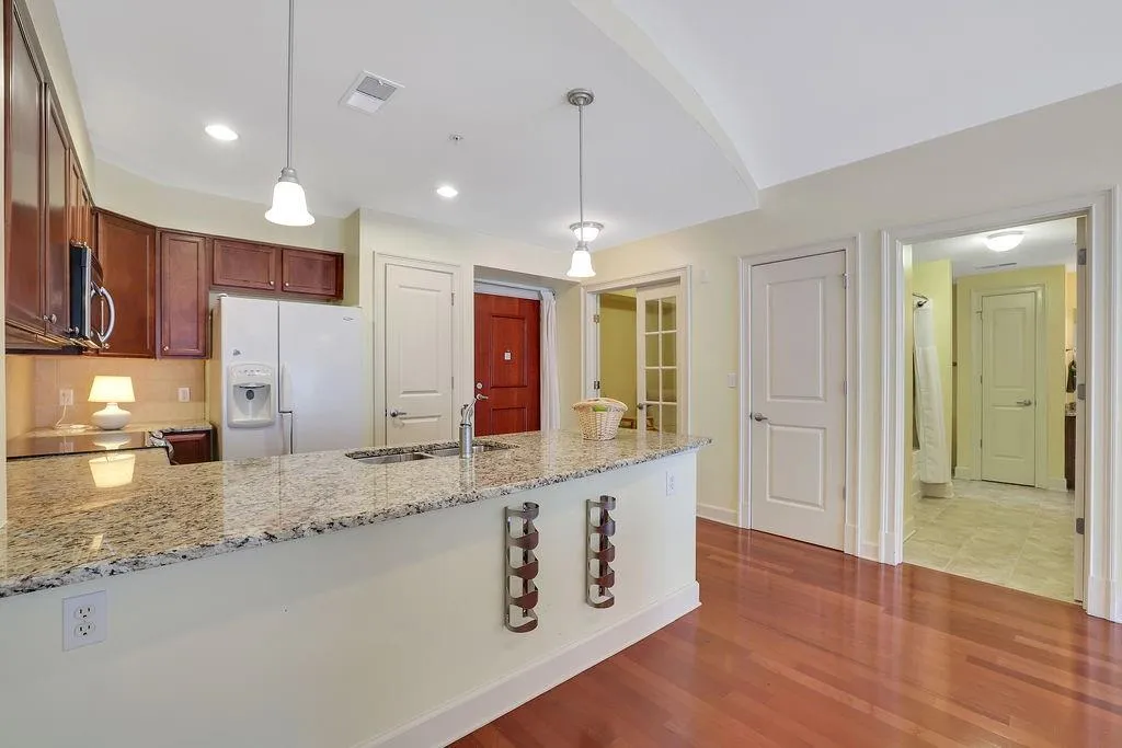 200 River Vista Drive Unit 637, Atlanta, Georgia 30339, 1 Bedroom Bedrooms, ,1 BathroomBathrooms,Residential,Sold,200 River Vista Drive Unit 637,7126322