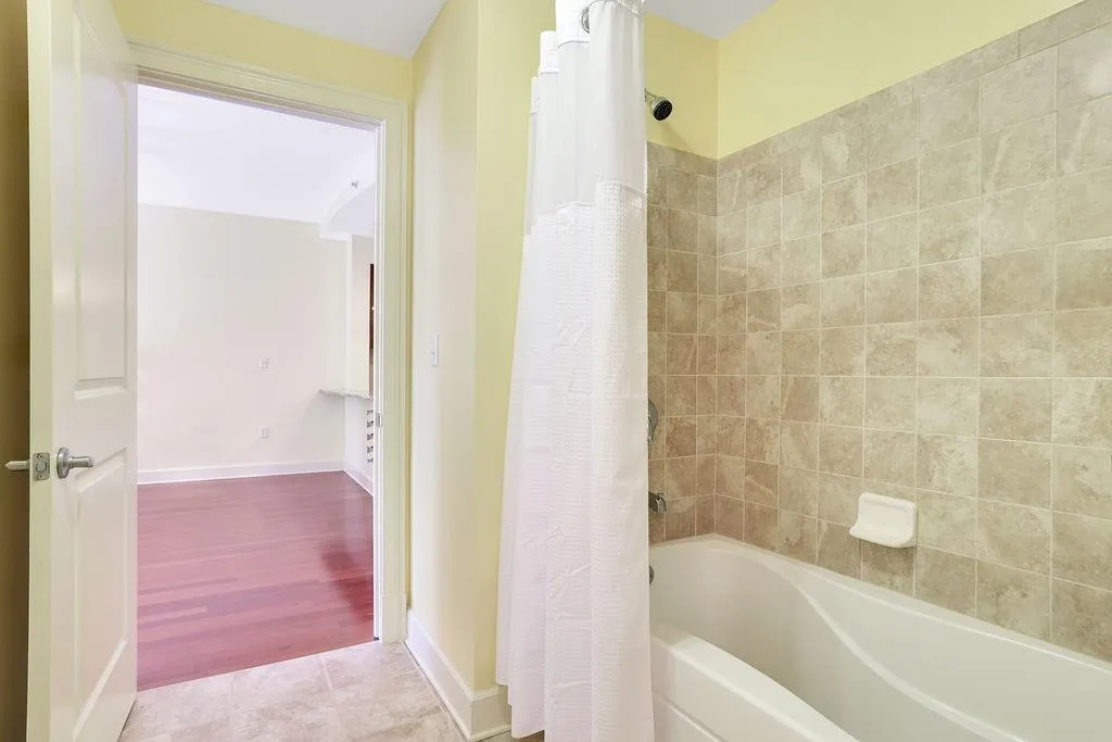 200 River Vista Drive Unit 637, Atlanta, Georgia 30339, 1 Bedroom Bedrooms, ,1 BathroomBathrooms,Residential,Sold,200 River Vista Drive Unit 637,7126322