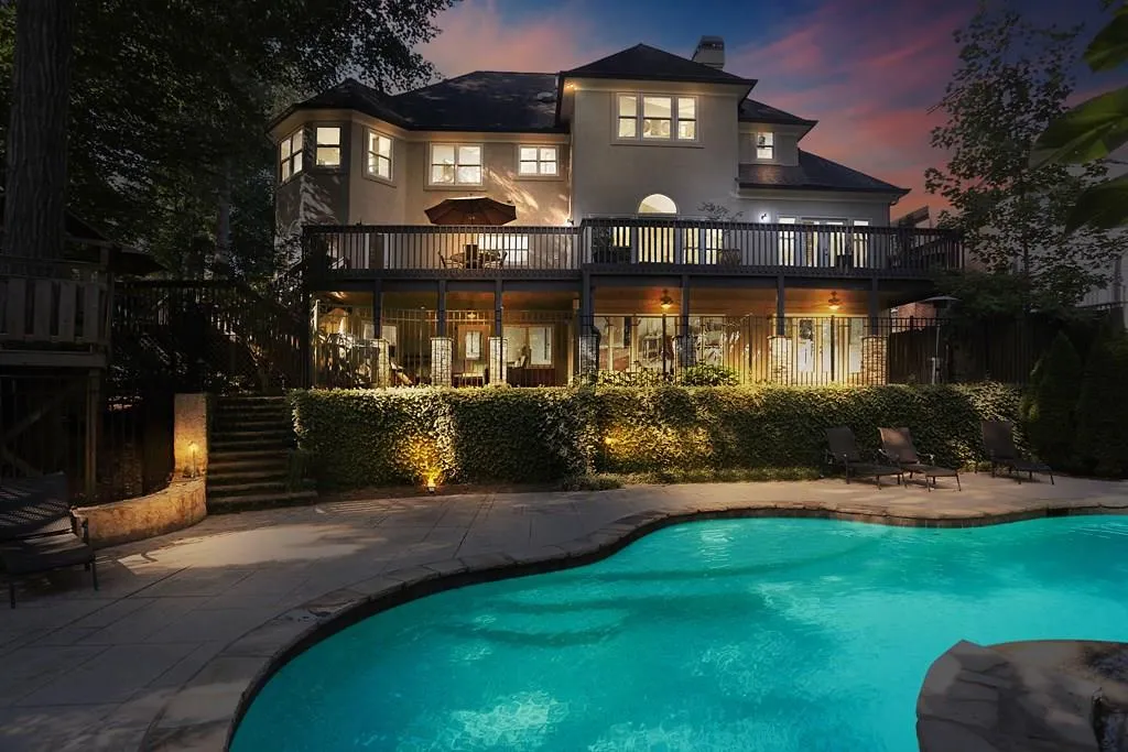 130 Crestwicke Trace, Atlanta, Georgia 30319, 7 Bedrooms Bedrooms, ,6 BathroomsBathrooms,Residential,Sold,130 Crestwicke Trace,5899567