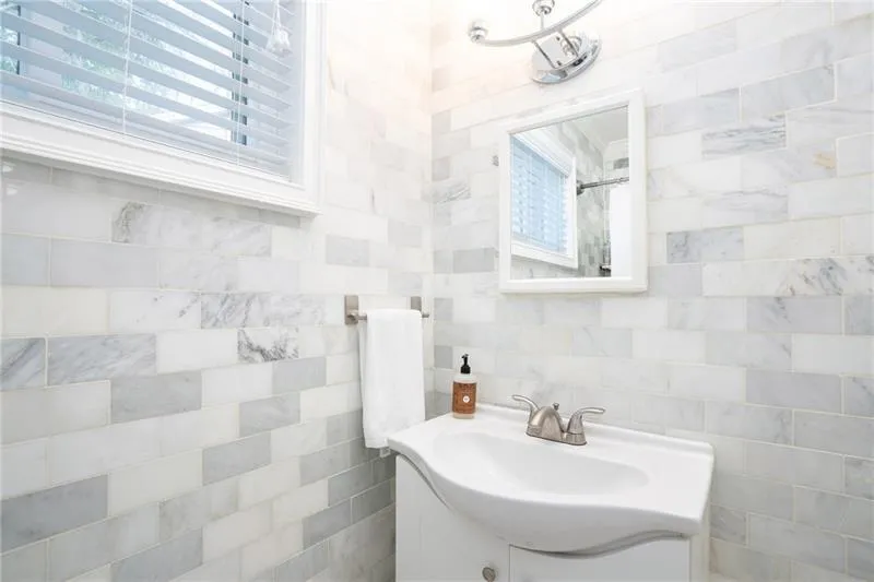 100 Biscayne Drive Nw Unit D1, Atlanta, Georgia 30309, 1 Bedroom Bedrooms, 0 ,1 BathroomBathrooms,Residential,For Sale,100 Biscayne Drive Nw Unit D1,7722365