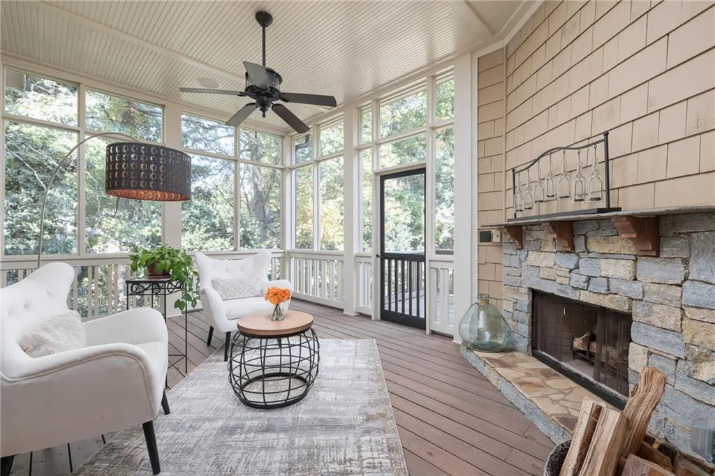 4711 Dudley Lane, Sandy Springs, Georgia 30327, 5 Bedrooms Bedrooms, ,6 BathroomsBathrooms,Residential,Sold,4711 Dudley Lane,7129032