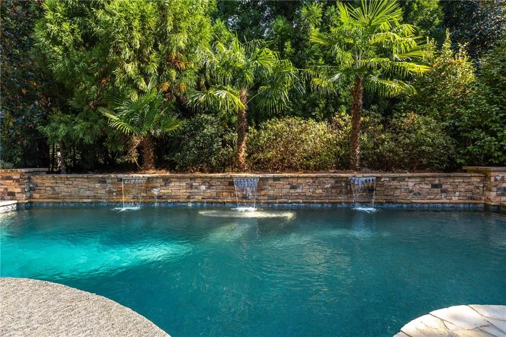 4711 Dudley Lane, Sandy Springs, Georgia 30327, 5 Bedrooms Bedrooms, ,6 BathroomsBathrooms,Residential,Sold,4711 Dudley Lane,7129032