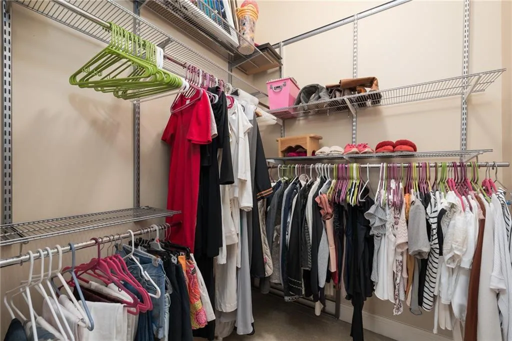 4711 Dudley Lane, Sandy Springs, Georgia 30327, 5 Bedrooms Bedrooms, ,6 BathroomsBathrooms,Residential,Sold,4711 Dudley Lane,7129032